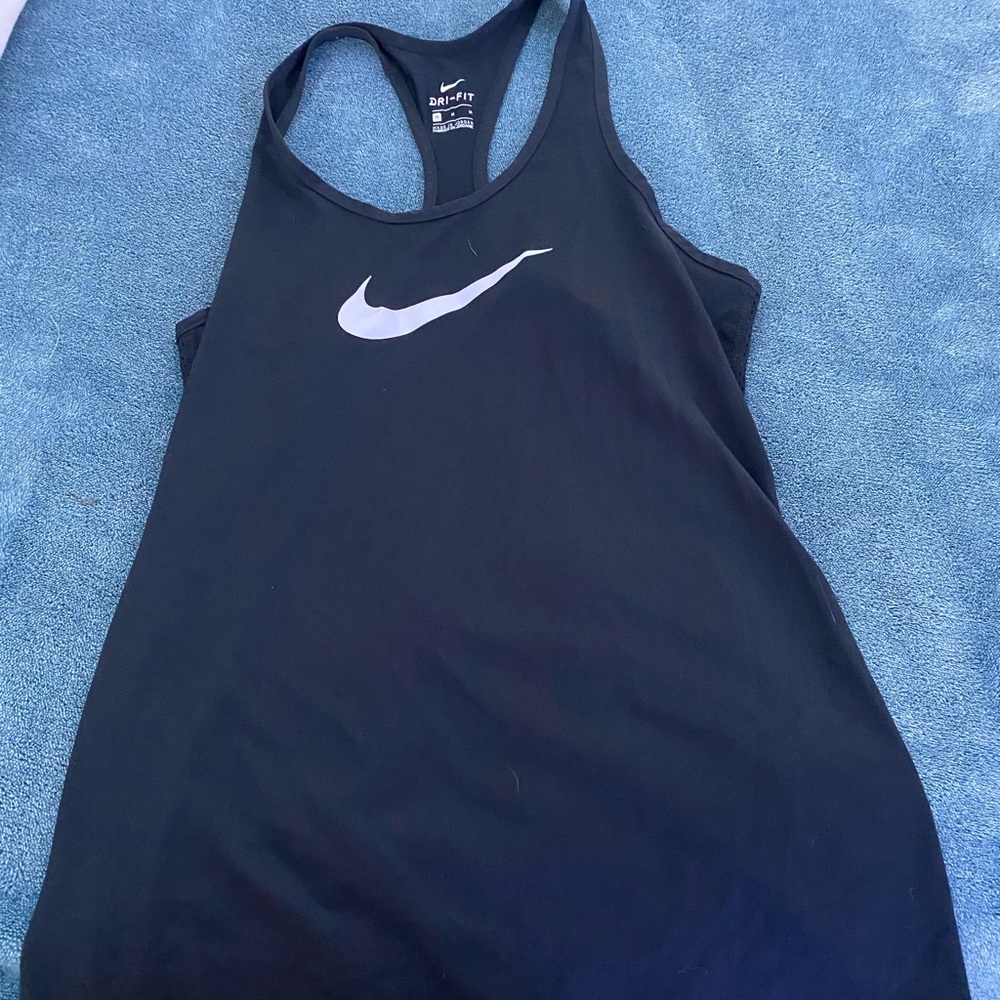 Women’s medium Nike Dri-fit tank top.